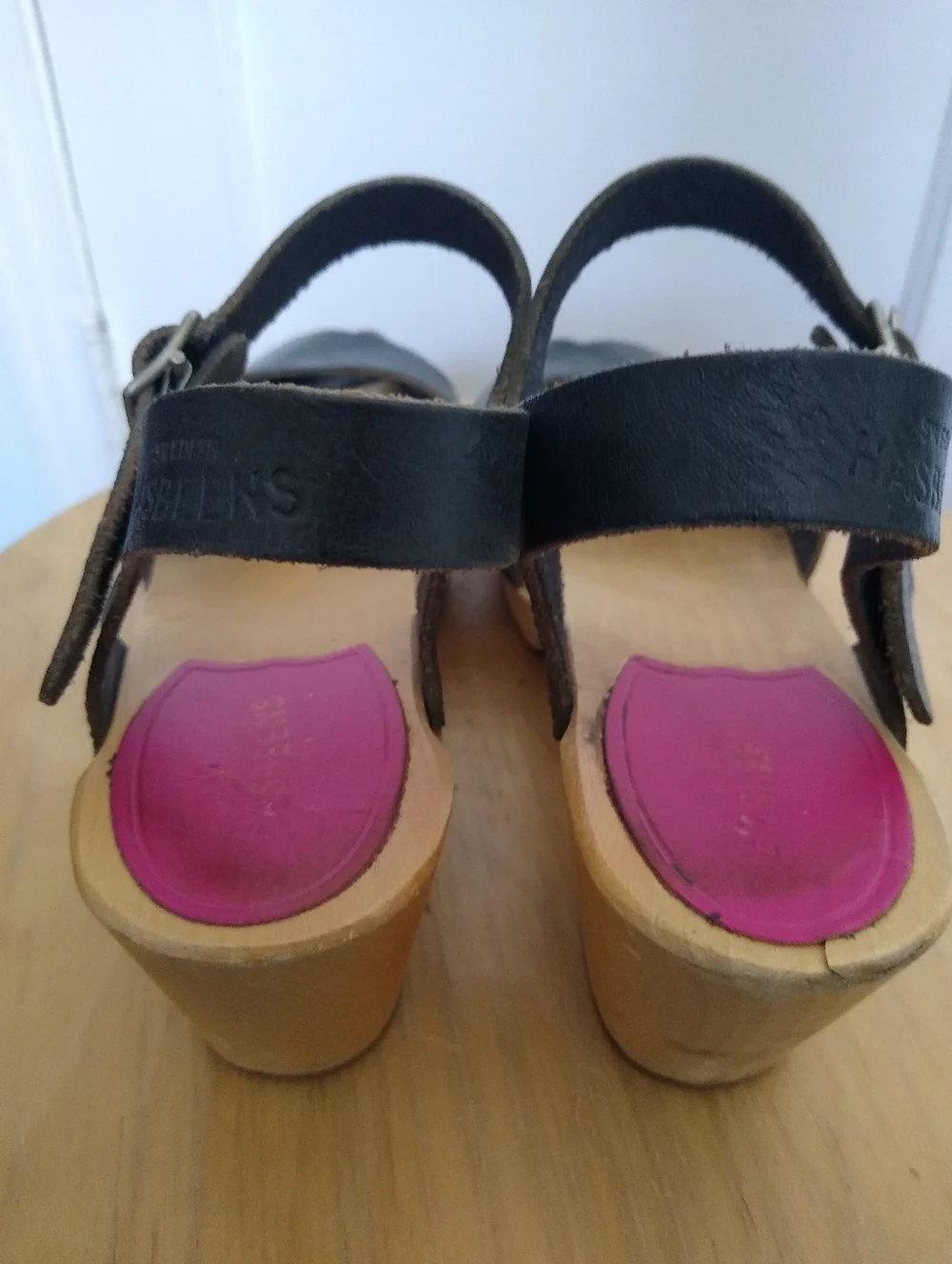 Swedish Hasbeens Cross Strap Clog Sandals - Picture 6 of 9